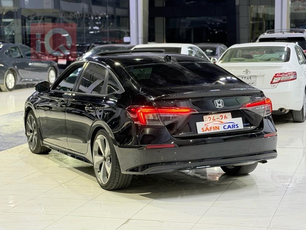 https://cdn.iqcars.io260e545b-916b-4f57-ab22-584e00c765f4_5.jpg